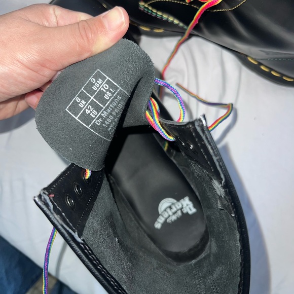 Dr. Martens Black Pride 1460 Boots size 10 men - Picture 6 of 8